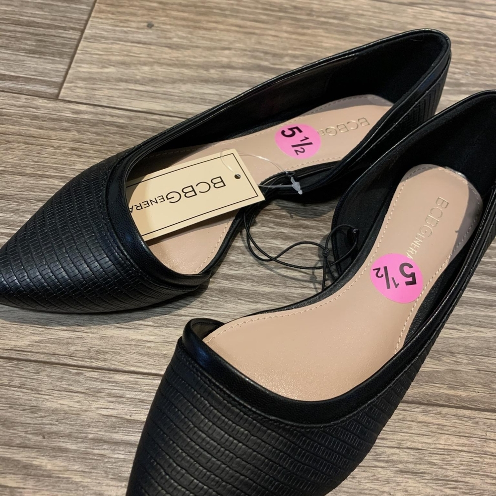 BCBGeneration Flats Size 5 1/2